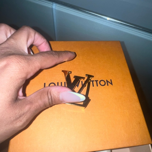 Louis Vuitton 40MM Reversible Belt!! - Picture 8 of 8